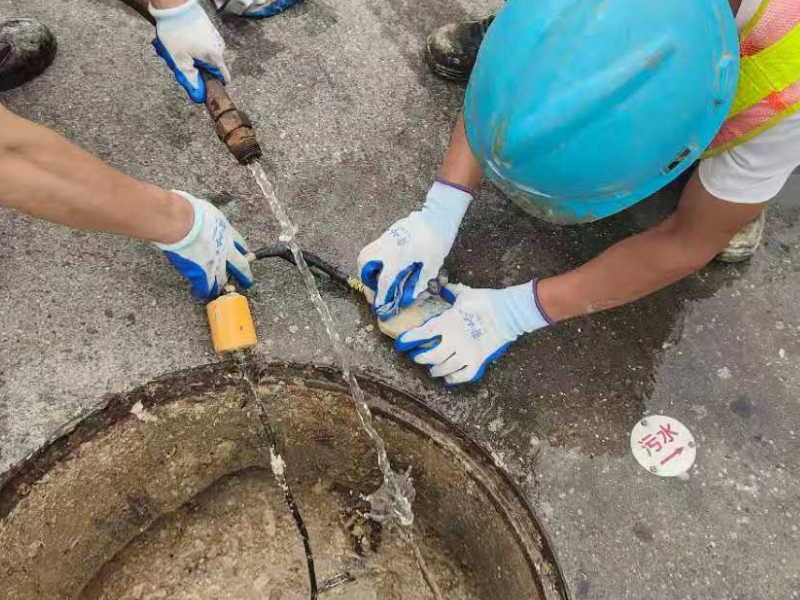 通州区漷县抽化粪池抽污水